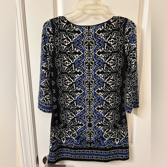 White House Black Market Graphic Black and Blue 3/4 Sleeve Dress - Picture 2 of 5